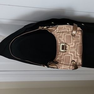 TREVISO TAN  SHOULDER BAG IN GREAT CONDITION 6"h×10"w×3.25"d